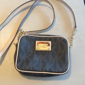 Michael Kors Crossbody Mini with Logo NEW